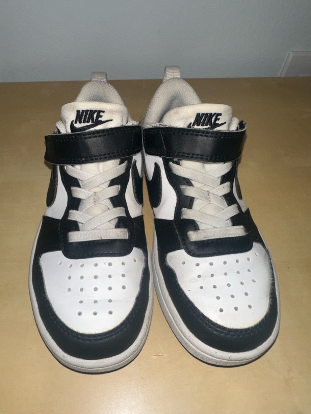 Nike Court Borough Low Recraft Little Kids' Shoes- 12C
Black and white Velcro